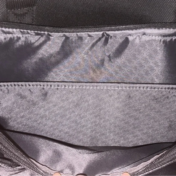 Solo NY Bryant rolling case; never used - Picture 6 of 9